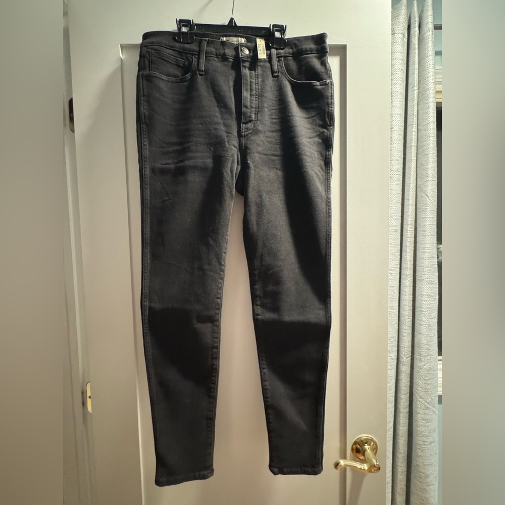 Madewell Women’s Dark Gray Skinny Jeans